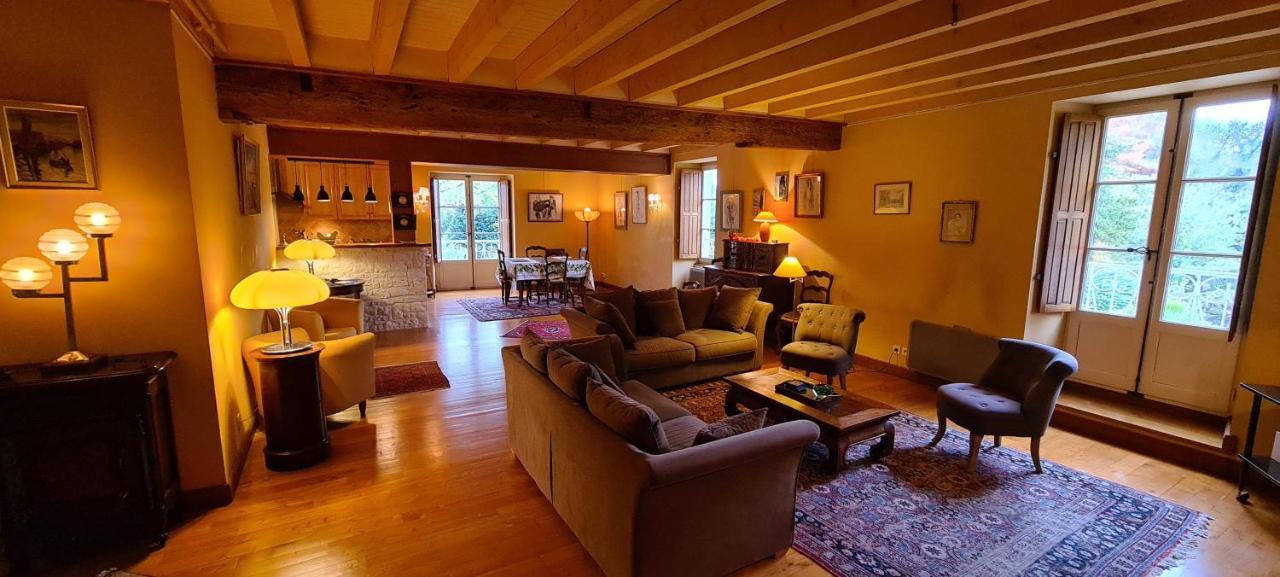 Le Moulin De Mansle Villa Bagian luar foto